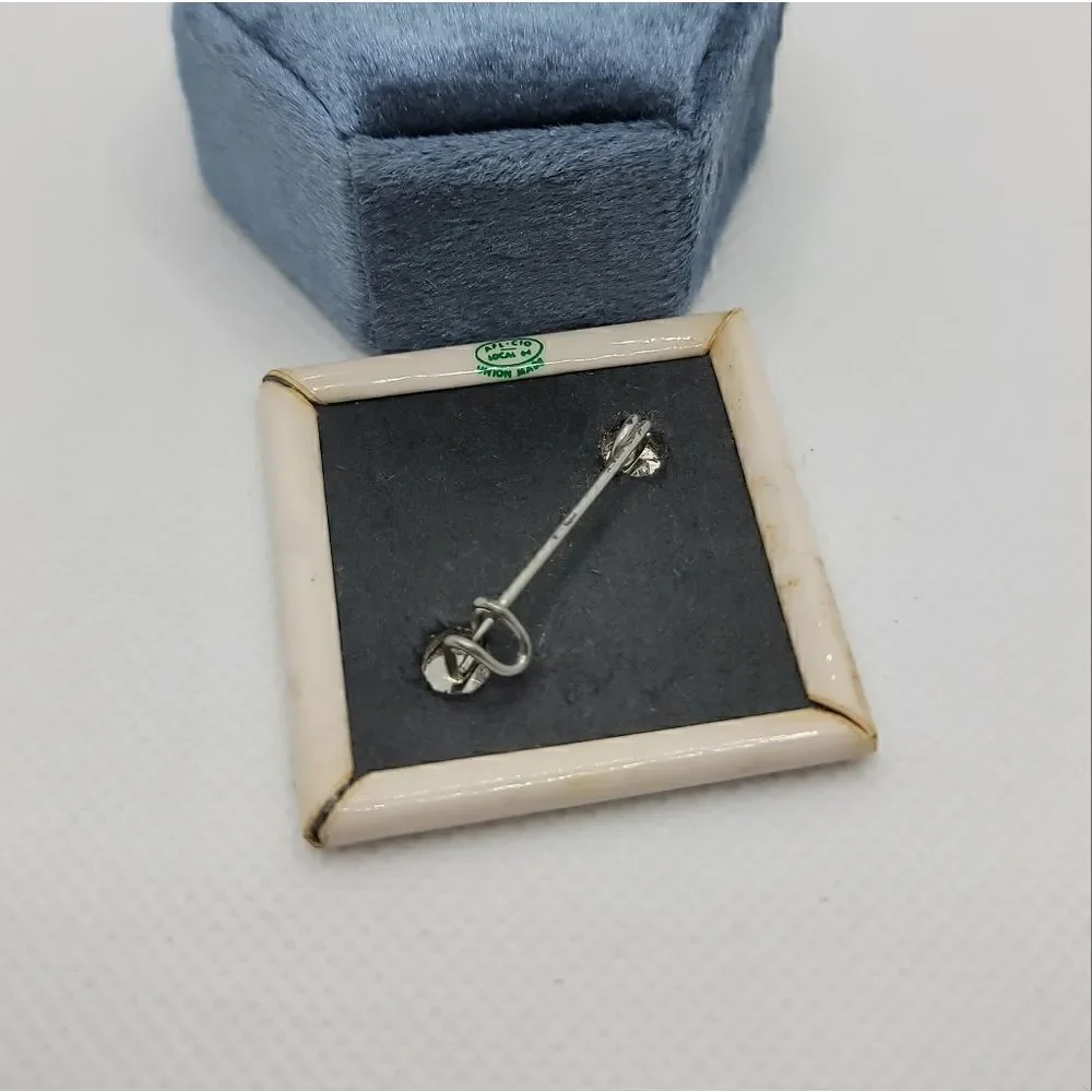 🎄5/$25🎄EARTH DAY 1990 Pin  - Picture 2 of 3